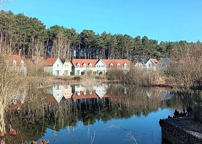Maison Bleue Piscine Village de vacances